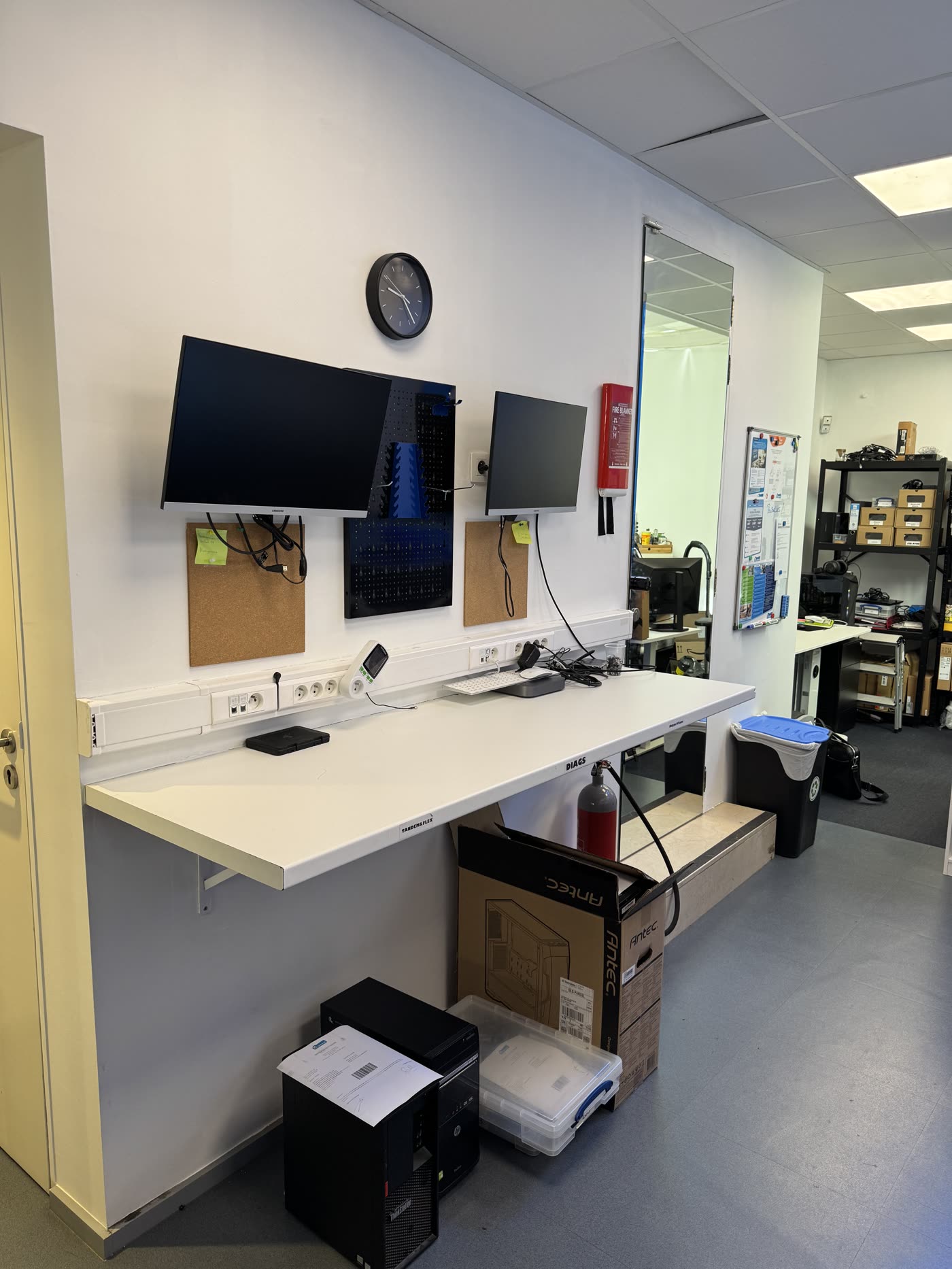 Atelier informatique du magasin de Wavre